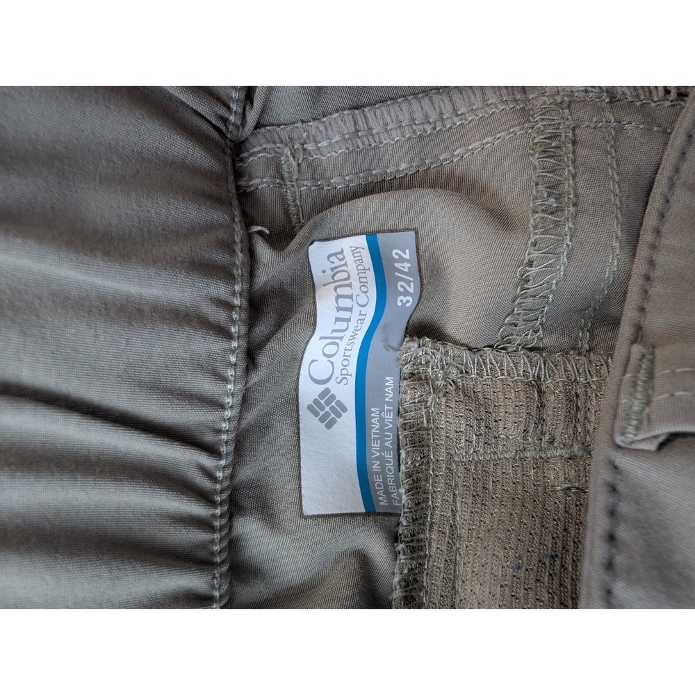 D6 Columbia Mens Polyester Zipper Pockets Shorts Beige Size 32 Khaki - Picture 4 of 4